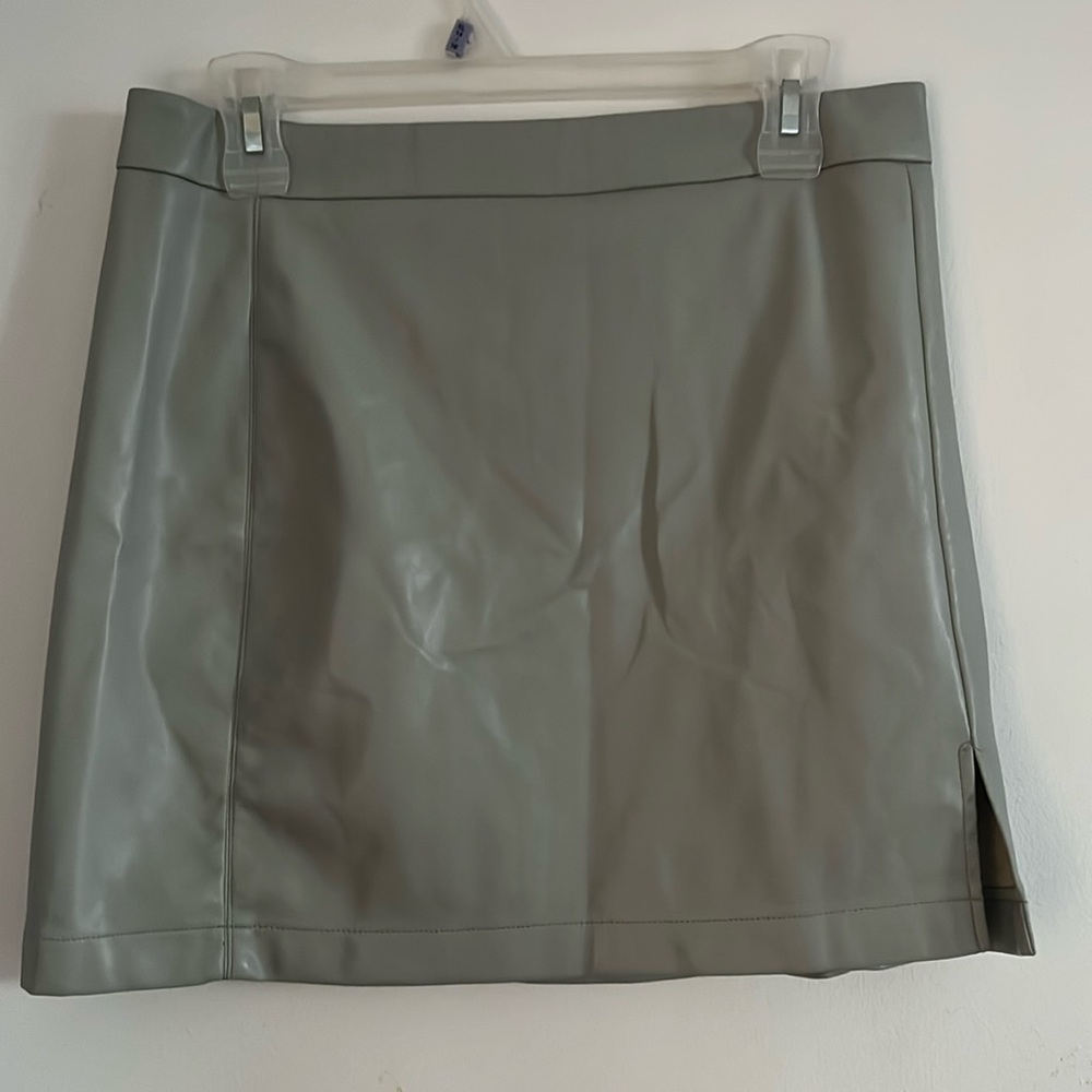 Shinestar green pleather mini skirt